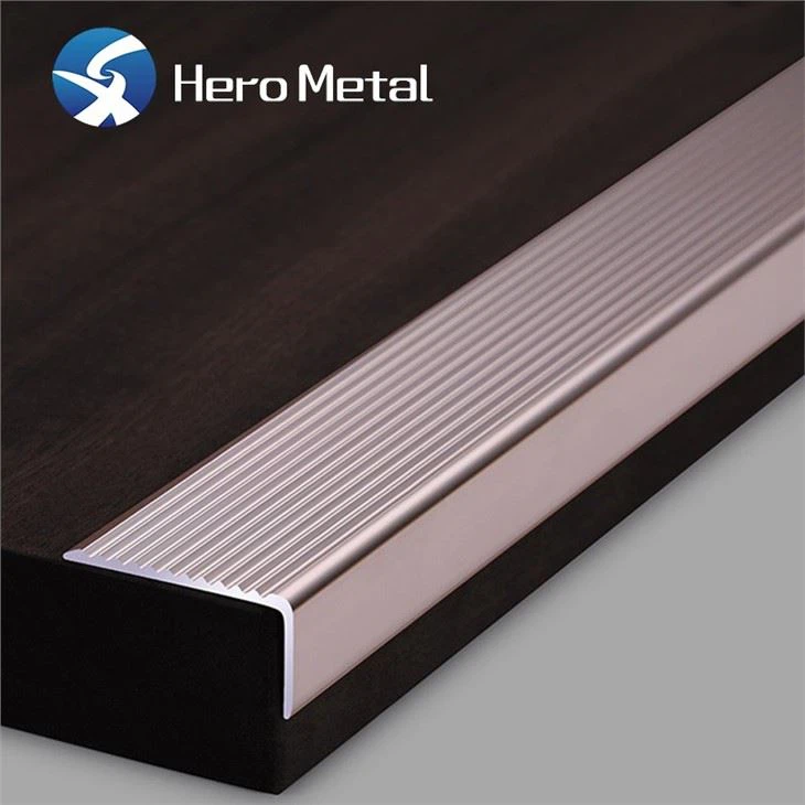 Stair carpet edge protectors (4)