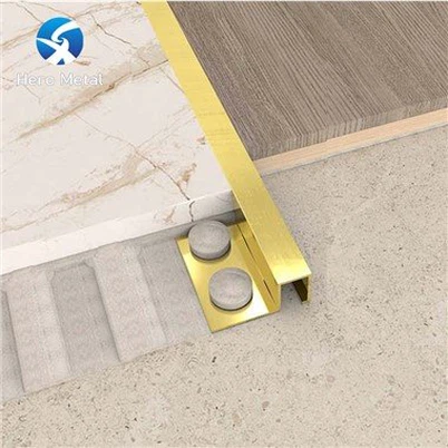 Kvadratna kromirana ploščica